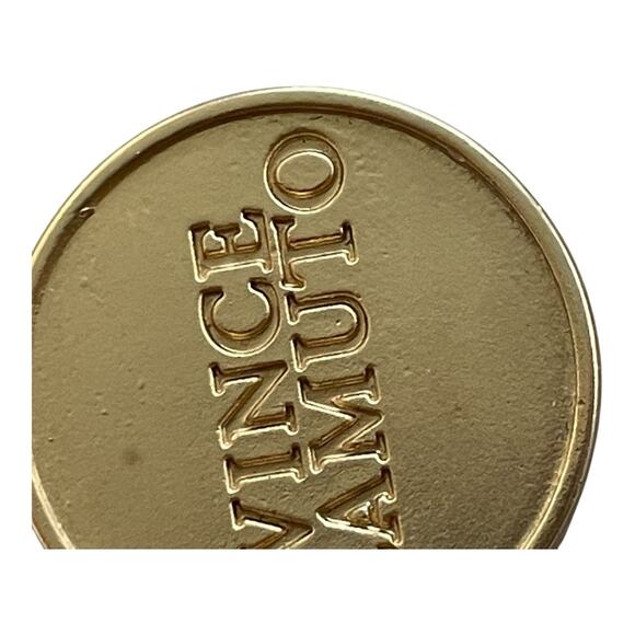 Vince Camuto Gold-Tone Logo Crest Charm Pendant Designer Medallion Emblem Crest - Picture 7 of 7